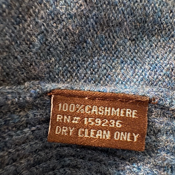 J. McLaughlin Blue Crew Neck Cashmere Sweater with Dolman Sleeves Oversized - Picture 9 of 10